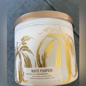 White Barn / Bath&Body Works 3-wick Candle